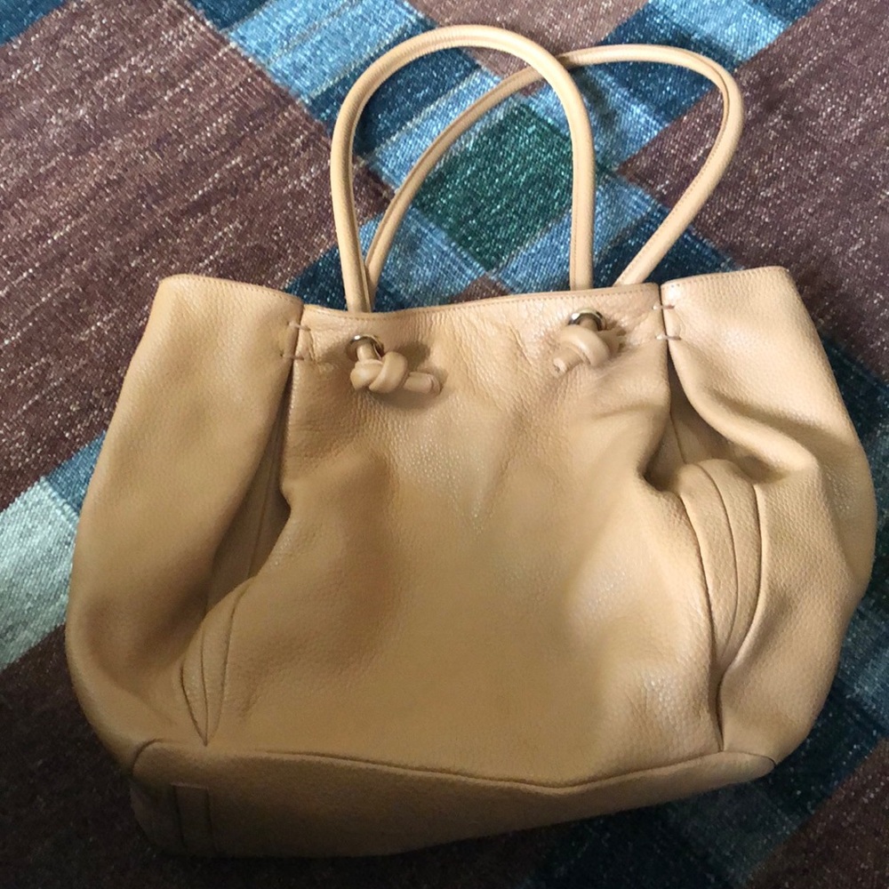 Leather tote